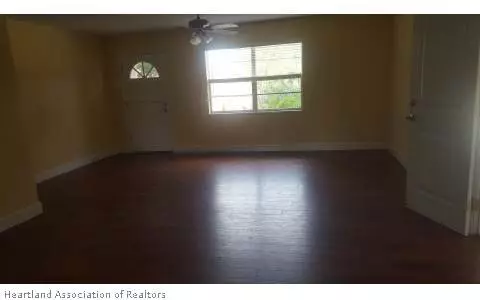 212 Robin Ave, Sebring, FL 33870 photo 4