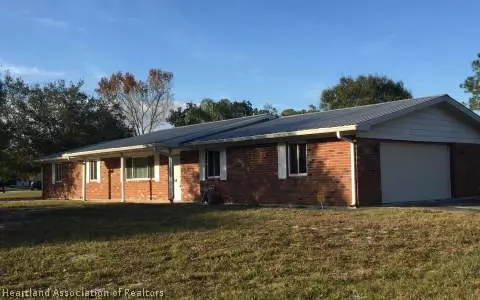 209 Winston Rd, Sebring, FL 33870 photo 2