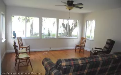 1401 Crescent Dr, Sebring, FL 33870 photo 6