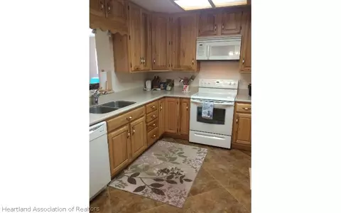 2718 Summit Dr, Sebring, FL 33870 photo 4