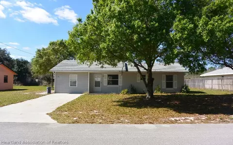4413 Snapper Dr, Sebring, FL 33870 photo 1