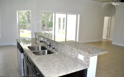 871 Letitia Dr, Sebring, FL 33872 photo 7