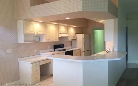2905 Wynstone Dr, Sebring, FL 33875 photo 3