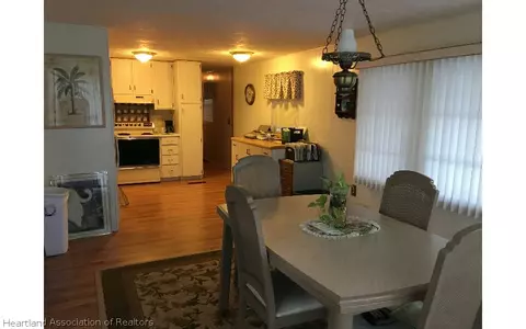 2037 E Robin Ave, Sebring, FL 33870 photo 3