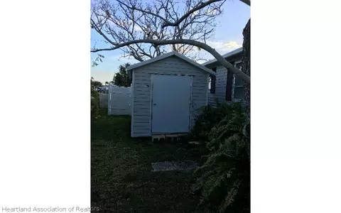 2037 E Robin Ave, Sebring, FL 33870 photo 17