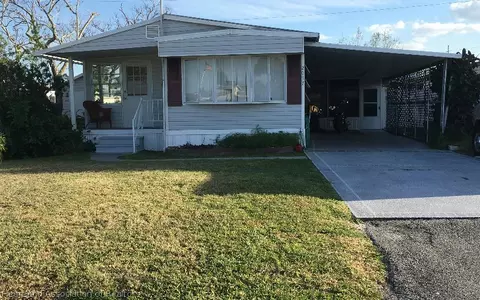 2037 E Robin Ave, Sebring, FL 33870 photo 1