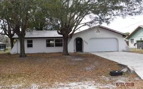 4907 Whiting Dr, Sebring, FL 33870 photo 1