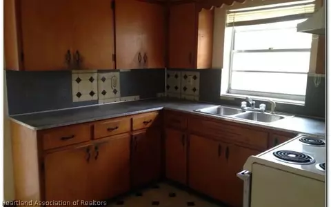 909 E Fairview Rd, Sebring, FL 33870 photo 7