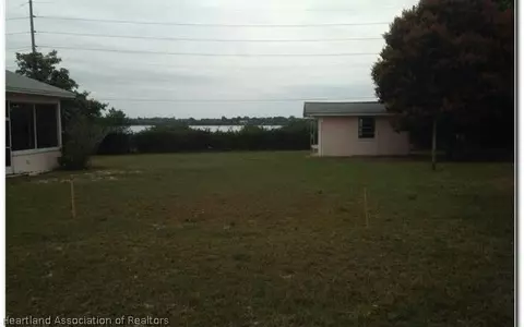 909 E Fairview Rd, Sebring, FL 33870 photo 3
