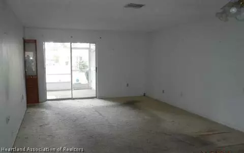 4812 Leucadendra Dr, Sebring, FL 33872 photo 2