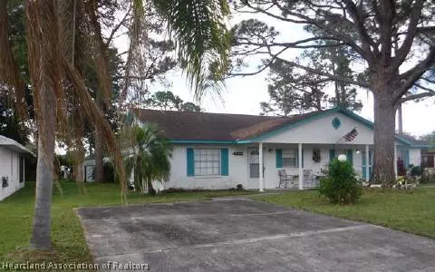 4812 Leucadendra Dr, Sebring, FL 33872 photo 1