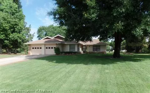 5805 Thunder Rd, Sebring, FL 33870 photo 1