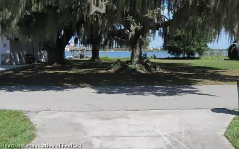 805 Killarney Dr, Sebring, FL 33870 photo 8