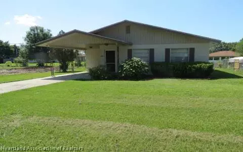 805 Killarney Dr, Sebring, FL 33870 photo 1