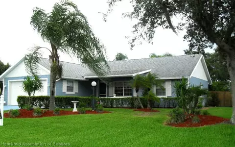 4218 Mandarin Rd, Sebring, FL 33872 photo 2