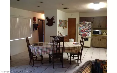 817 Golfside Ln, Sebring, FL 33870 photo 9