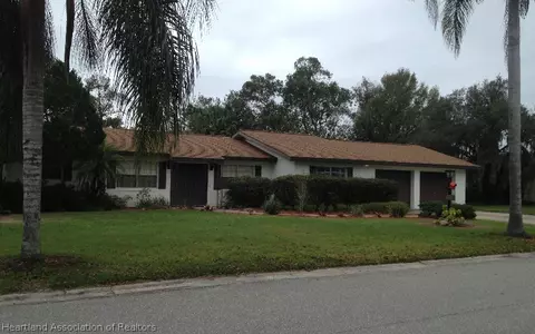 817 Golfside Ln, Sebring, FL 33870 photo 1
