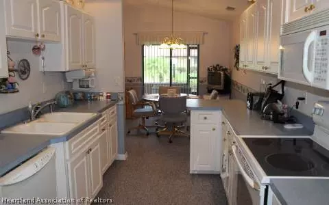 3020 Summertree Dr, Sebring, FL 33872 photo 3