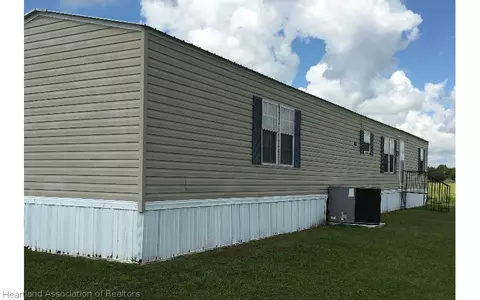 2052 Hampton Rd, Wauchula, FL 33873 photo 1