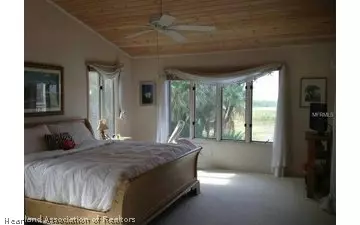 1249 Lakeshore Dr, Lorida, FL 33857 photo 5