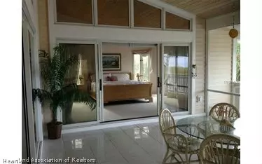 1249 Lakeshore Dr, Lorida, FL 33857 photo 4