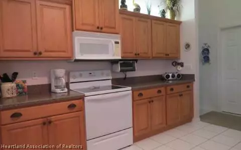 4627 Pebble Beach Dr, Sebring, FL 33872 photo 3