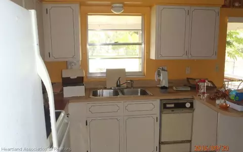 231 Thrush Ave, Sebring, FL 33870 photo 6