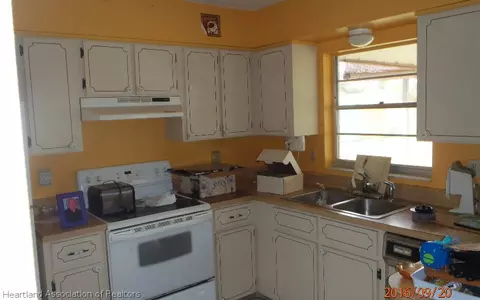 231 Thrush Ave, Sebring, FL 33870 photo 5