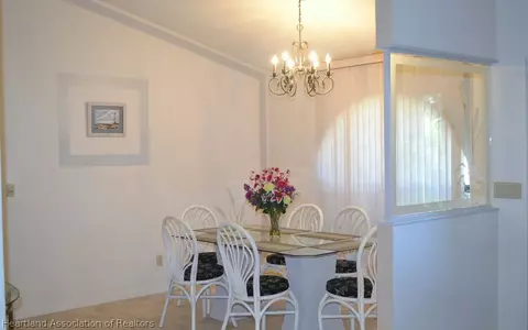 433 Elgin St, Sebring, FL 33875 photo 4
