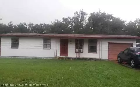 4702 Howard St, Sebring, FL 33870 photo 1