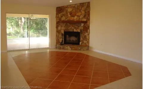 500 Summit Dr, Sebring, FL 33870 photo 2