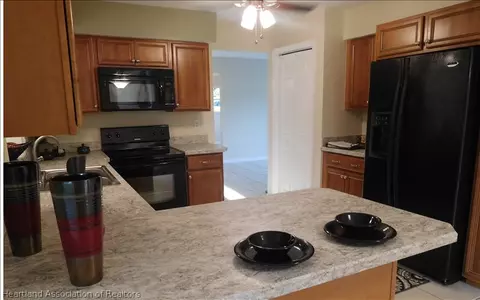 5821 Thunder Rd, Sebring, FL 33876 photo 10