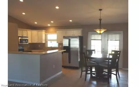 232 Swallow Ave, Sebring, FL 33870 photo 4