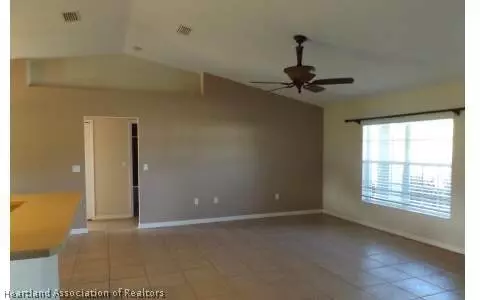 232 Swallow Ave, Sebring, FL 33870 photo 2