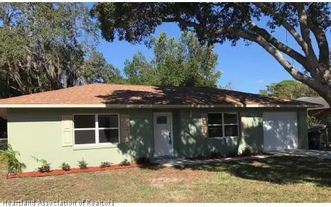209 Jay Ave, Sebring, FL 33870 photo 2
