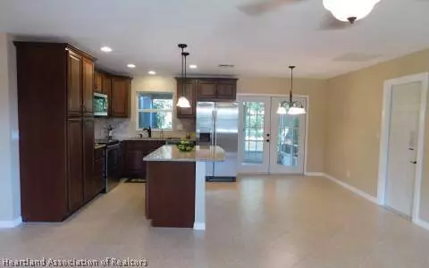 209 Jay Ave, Sebring, FL 33870 photo 10
