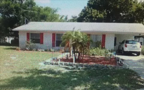 112 Babson Dr, Babson Park, FL 33827 photo 1