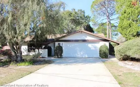 2707 Golf Hammock Dr, Sebring, FL 33872 photo 1