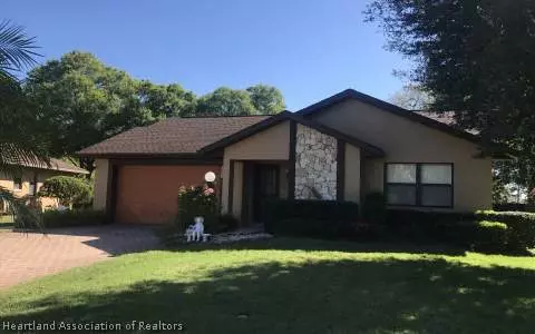 2922 Summertree Dr, Sebring, FL 33872 photo 1