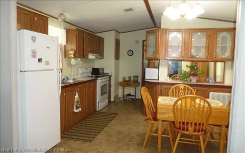 3313 Delaware Ave, Sebring, FL 33870 photo 5