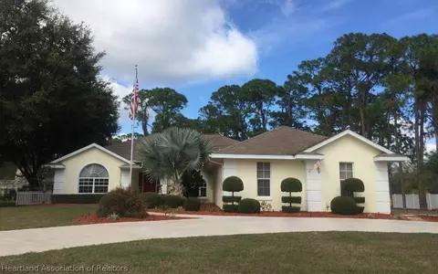 3408 Golfview Rd, Sebring, FL 33875 photo 1