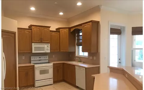 232 Robin Ave, Sebring, FL 33870 photo 5