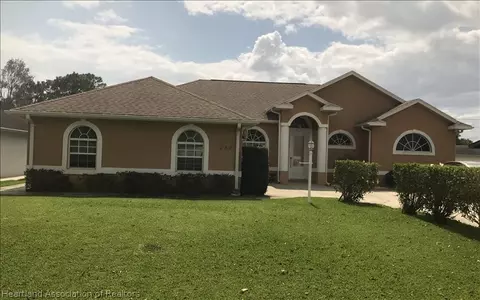 232 Robin Ave, Sebring, FL 33870 photo 1
