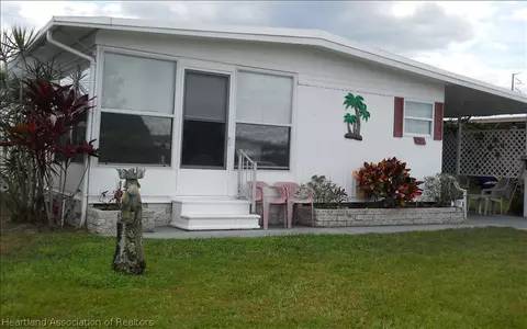 3233 Delaware Ave, Sebring, FL 33870 photo 2