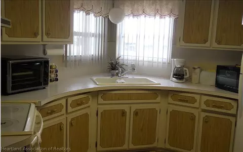 3233 Delaware Ave, Sebring, FL 33870 photo 6