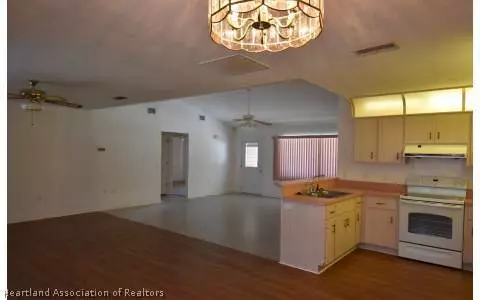 236 Wild Duck Pt, Lorida, FL 33857 photo 9