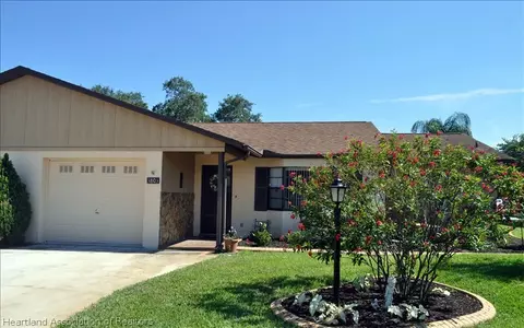 3803 Thunderbird Hill Cir, Sebring, FL 33872 photo 2