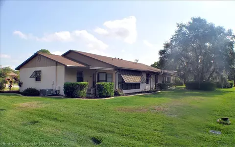 3803 Thunderbird Hill Cir, Sebring, FL 33872 photo 3