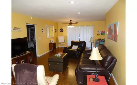 128 Sparrow Ave, Sebring, FL 33870 photo 3
