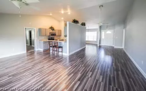 321 Mac Ln, Sebring, FL 33875 photo 2